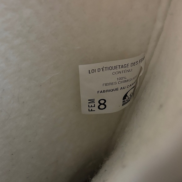 Sorel Snowlion White Winter Boots size 8 *FLAW - Picture 8 of 8